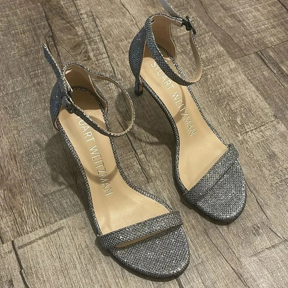 NWOB!! Stuart Weitzman - Nunakedstraight Strap Sandal Mid Heel Sandals - 4.5B - Picture 1 of 8